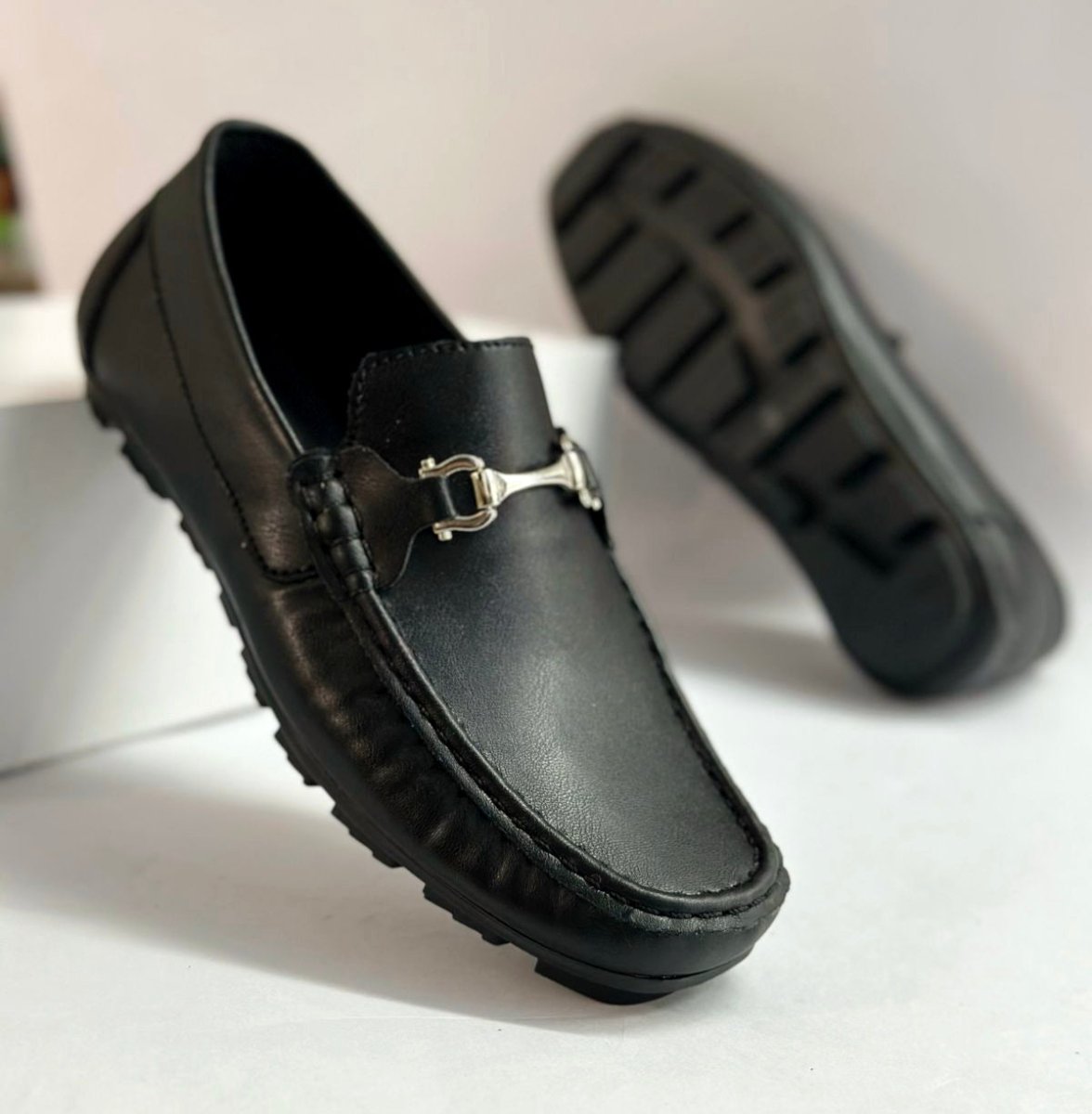 Mocasin Clasico en Cuero - Shopping Madrid Imports