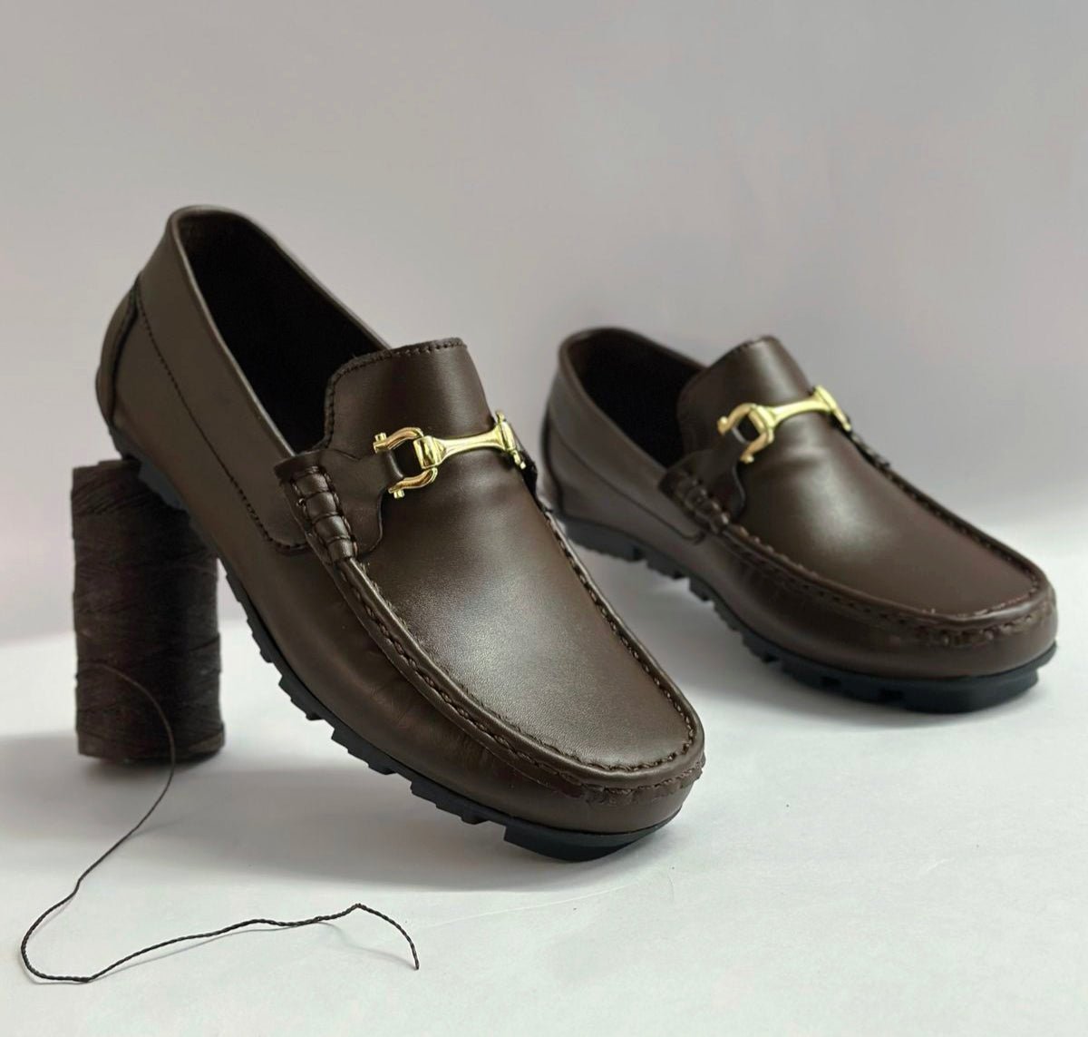 Mocasin Clasico en Cuero - Shopping Madrid Imports